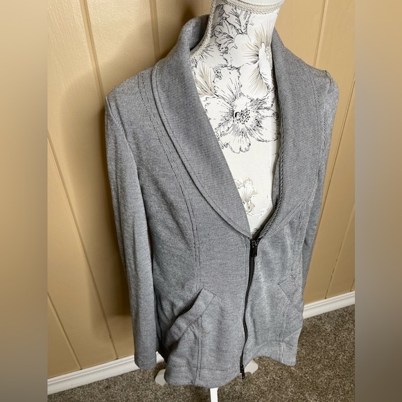 Cabi Knit Cardigan Zip Sweater Zip Accent Back Grey Black Size Small - Picture 5 of 6